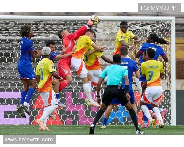 美国与哥伦比亚足球赛首发阵容分析及战术对比